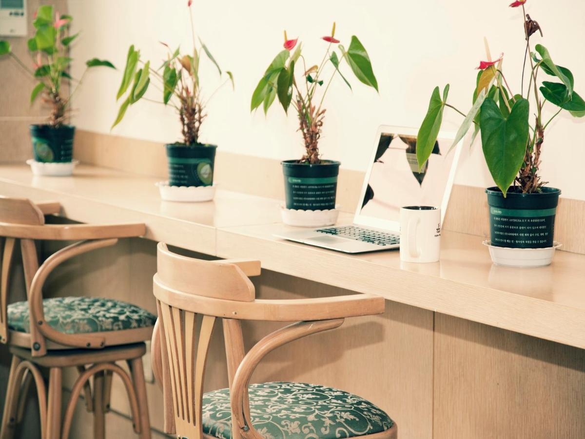 Hotel Good Inn Seogwipo Bagian luar foto