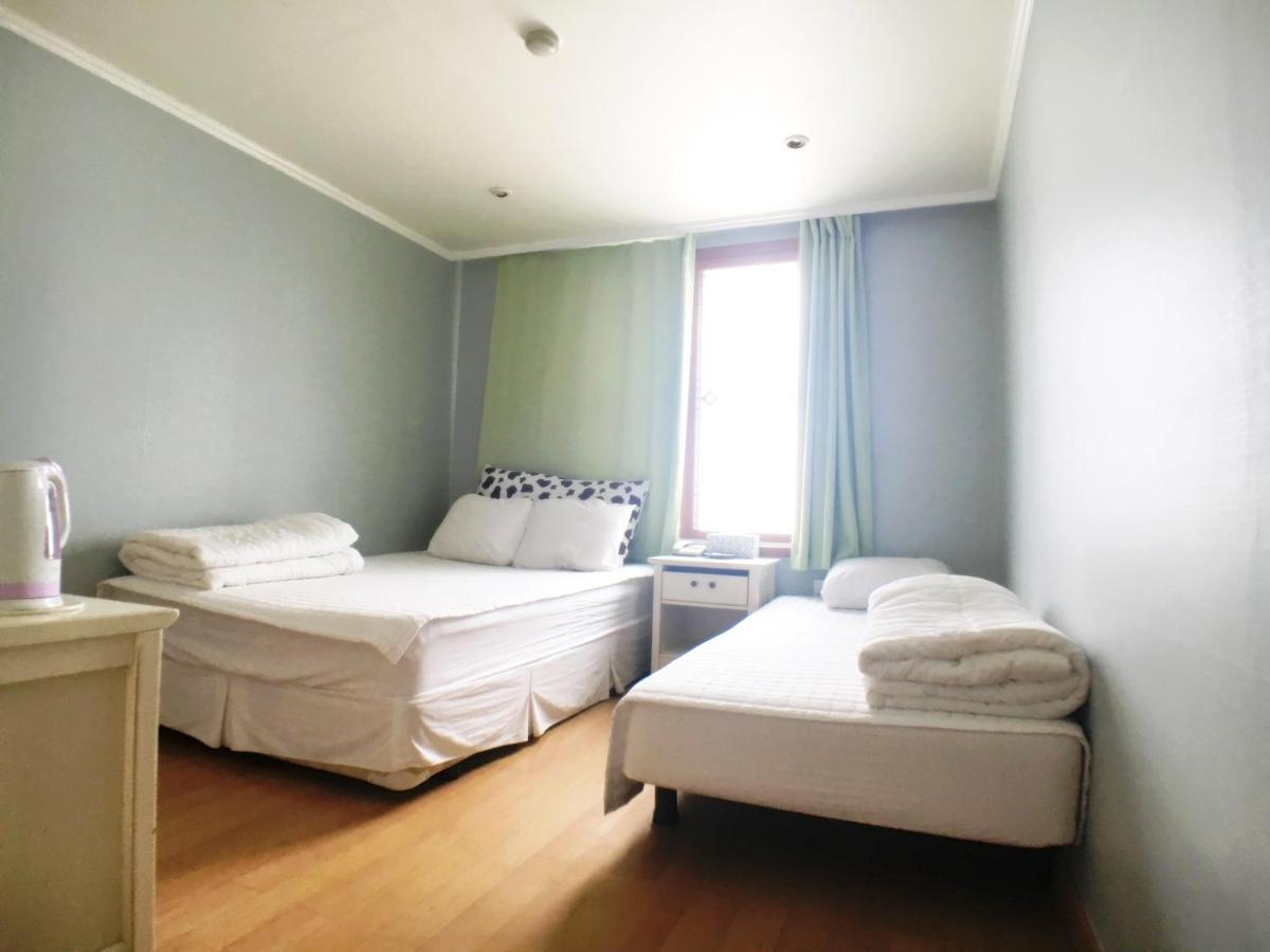 Hotel Good Inn Seogwipo Bagian luar foto