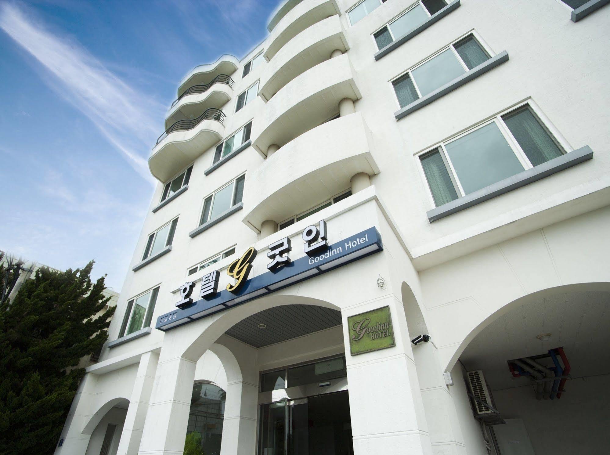 Hotel Good Inn Seogwipo Bagian luar foto