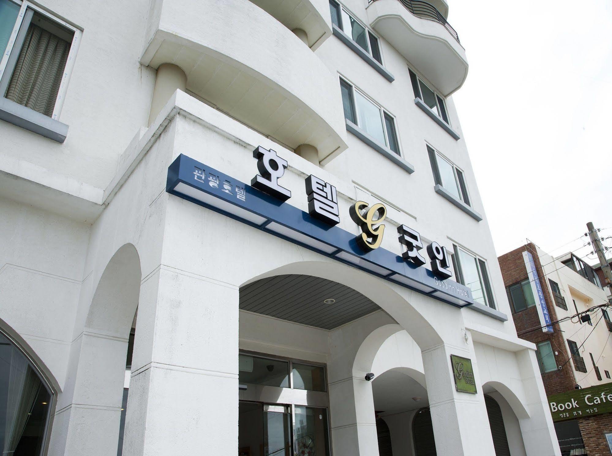 Hotel Good Inn Seogwipo Bagian luar foto